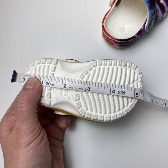 Crocs Tie Dye Sz4 - Picture 9 of 9